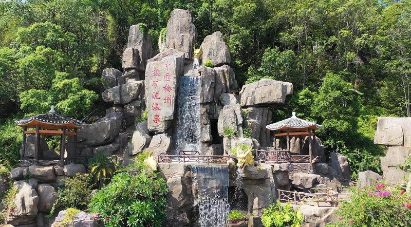 Rekuangni Hot Spring Hotel Over view