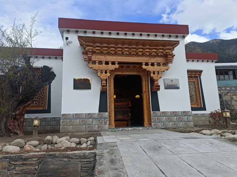 Huazhu Nyingchi Villa Over view