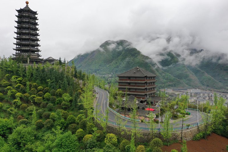 Tashan Yunshang Hotel Over view