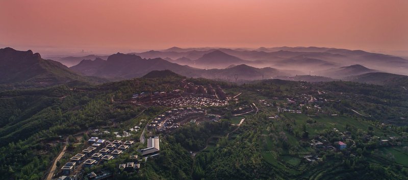 Naked Valley Over view