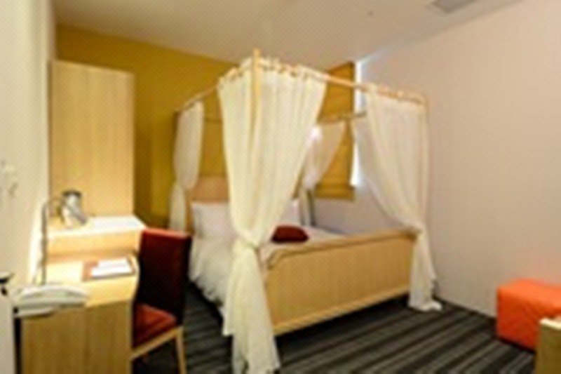 In Young Hotel 客房