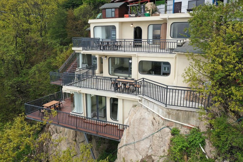 Cliff house Over view