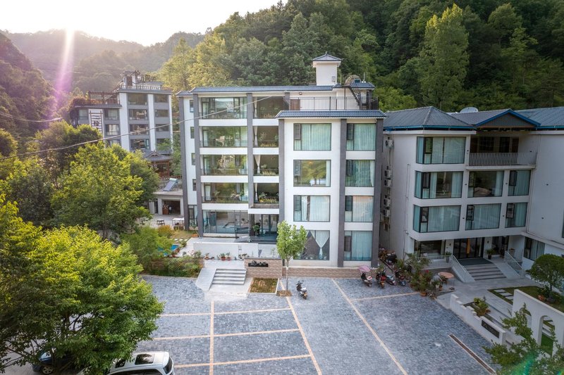 Suye B&B (Yangzigou Branch) Over view