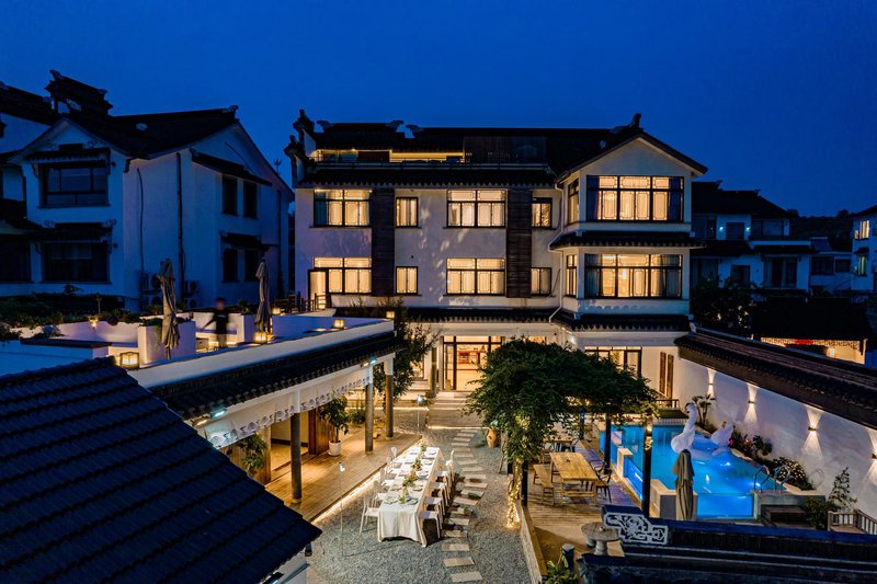 Shuisu Dongpo Holiday Hostel Over view