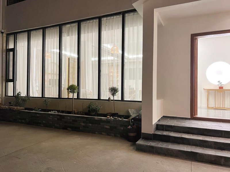 JinTingBinGuanOver view