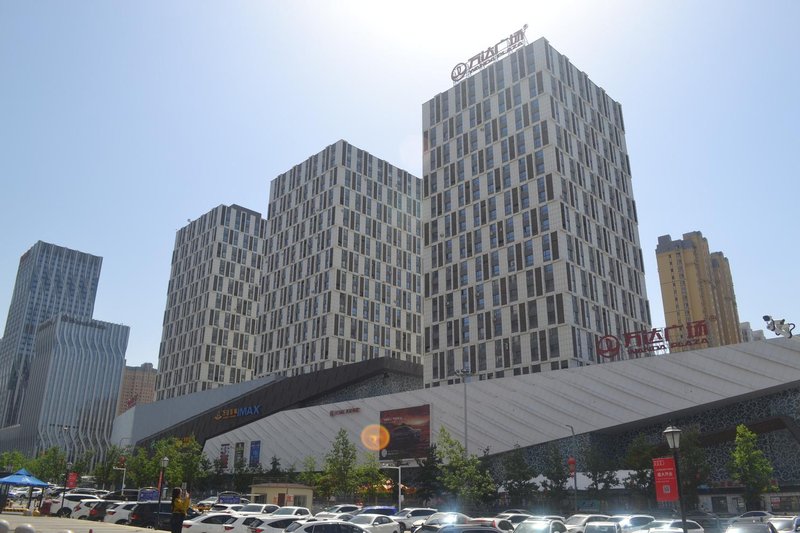 Lavande Hotel (Urumqi High speed Railway Station Wanda Plaza) Over view