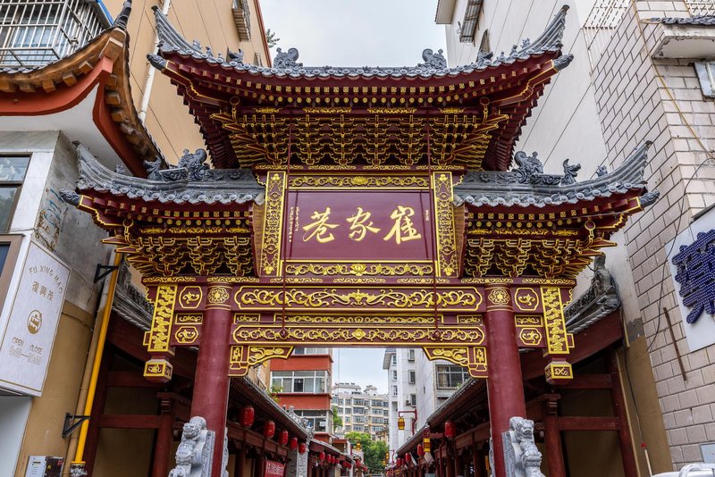 Vienna 3 best hotel (Tianshui Fuxi Temple ancient city store) Over view