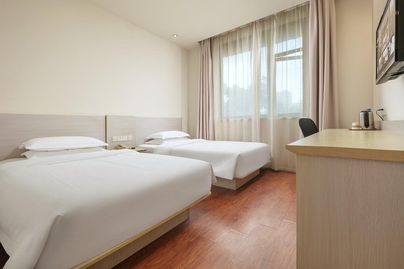 Hanting Hotel Guest Room