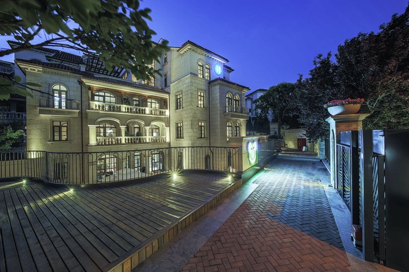 Sesame Cloud Valley Discovery Hotel(Dalian Jinshitan Discovery Kingdom Shop)Over view