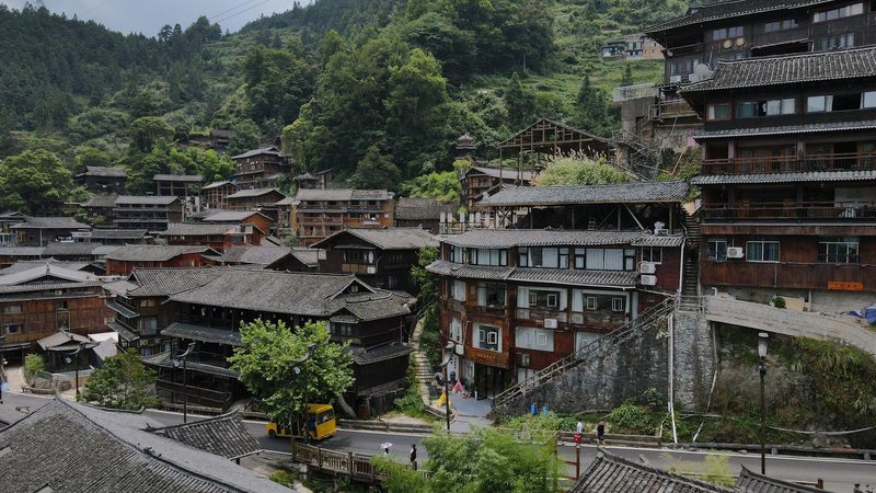 Nanshanshe Panorama Hotel (Xijiang Qianhu Miao Village Observation Deck Branch) Over view