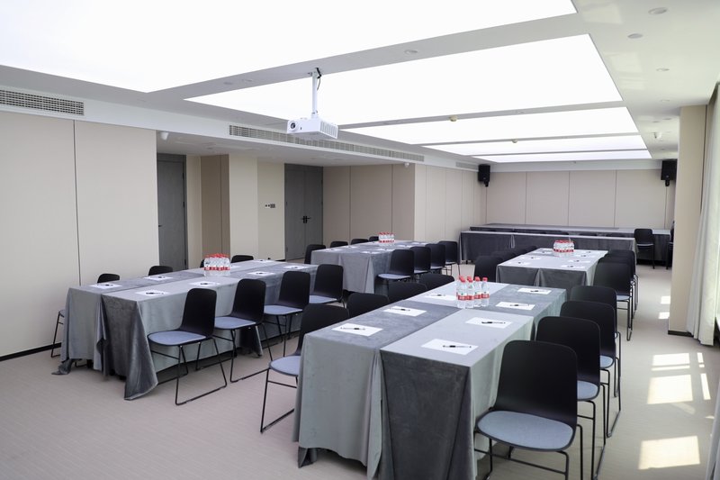 Crystal Orange Hotel (Hangzhou East Railway Station)meeting room