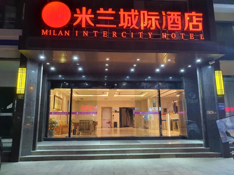  酒店外观