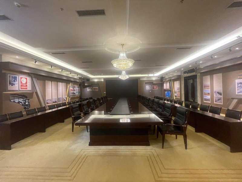 Zhongwei Yunlai Designer Hotel (Shapotou Scenic Area Visitor Center)meeting room