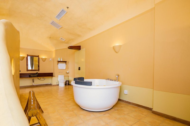 Zhongwei Yunlai Designer Hotel (Shapotou Scenic Area Visitor Center)Guest Room