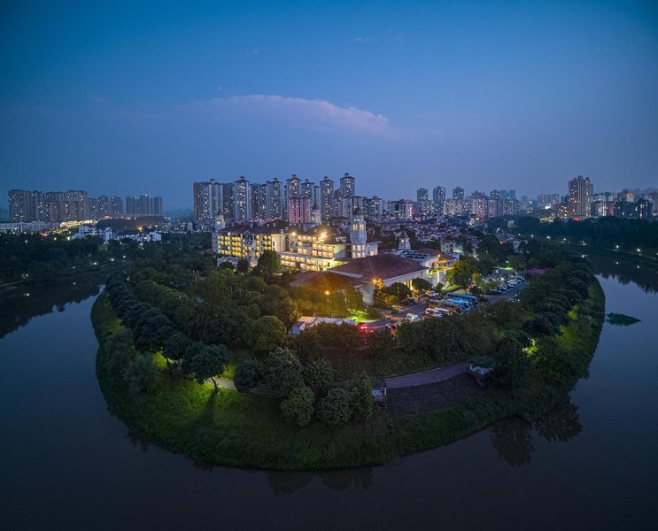 Country Garden Phoenix Hotel ChangshouOver view