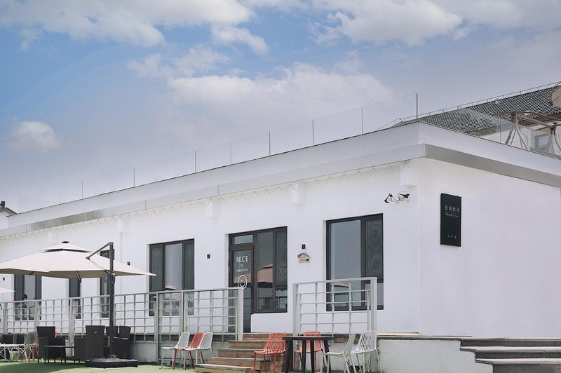 Long lake beautiful night Over view