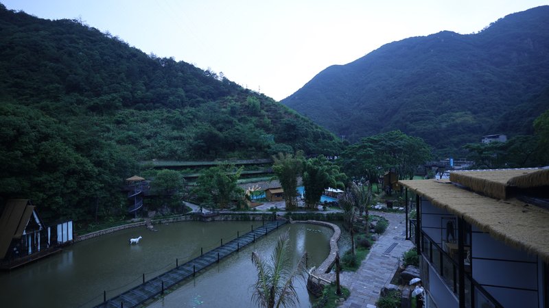 Zuowangge Hostel Over view