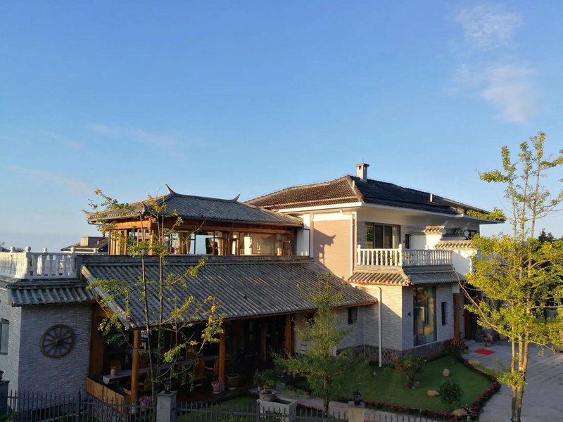 Tengchong Mayugu Daye Mountain Residence Over view