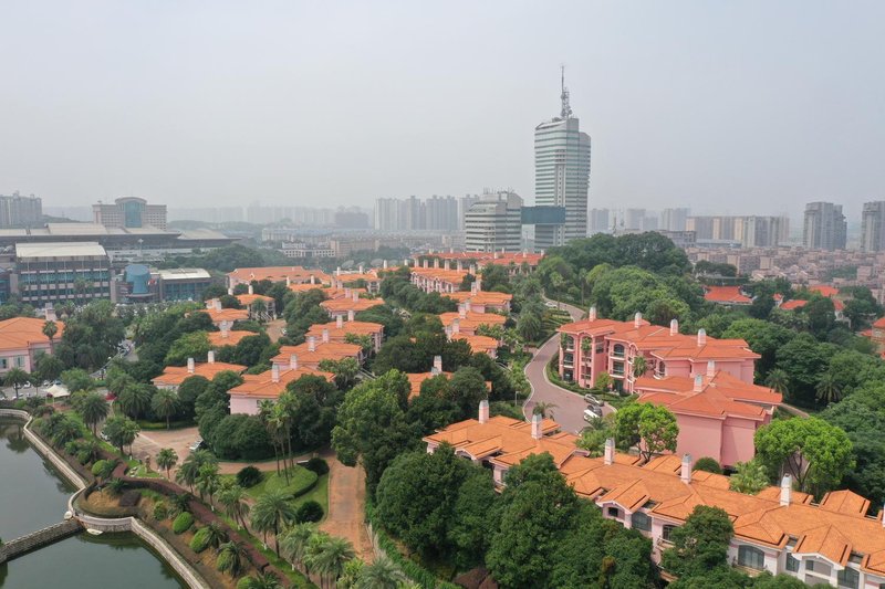 ST-Tropez Hotel Changsha Over view