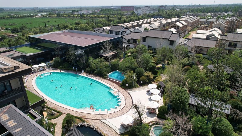 Swisstouches Resort Hotel XianyangOver view