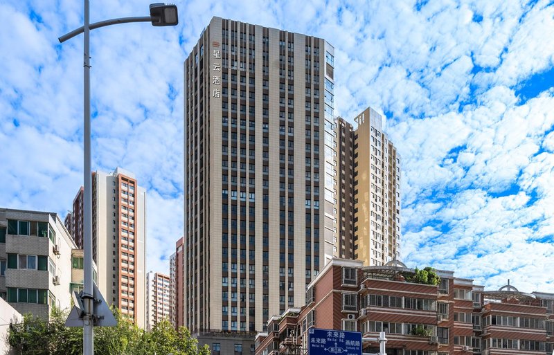 Zhengzhou Lukcy Hotel Over view