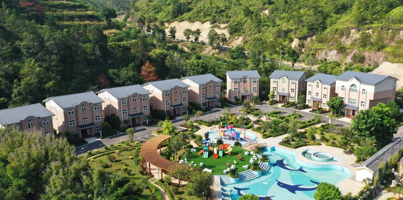 Rekuangni Hot Spring Hotel Over view