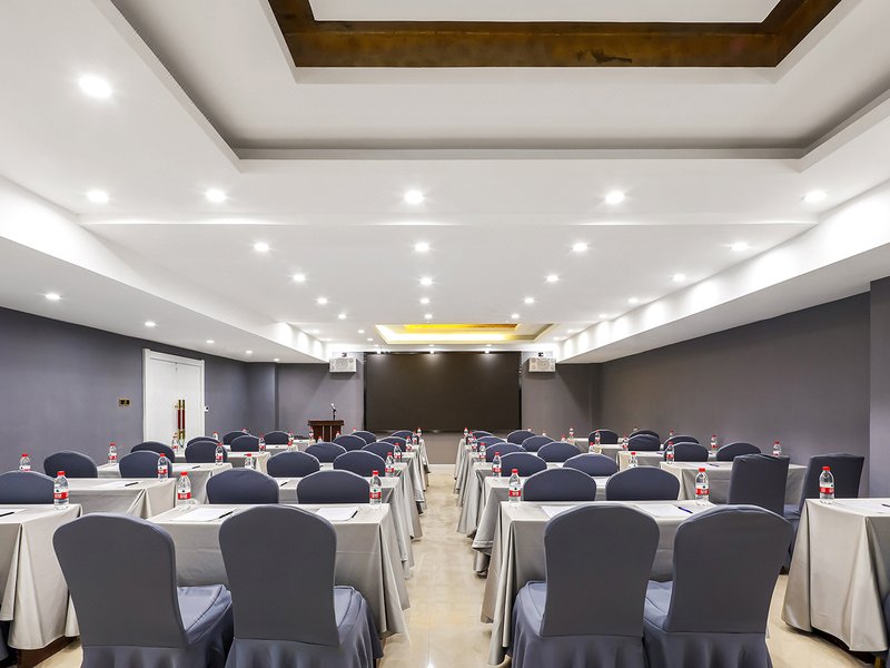 James Joyce Coffetel (Hefei Zhonghua City, Fanhua Avenue Metro Station)meeting room