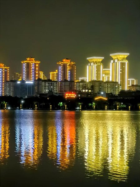 Huquan Bund Hotel Over view