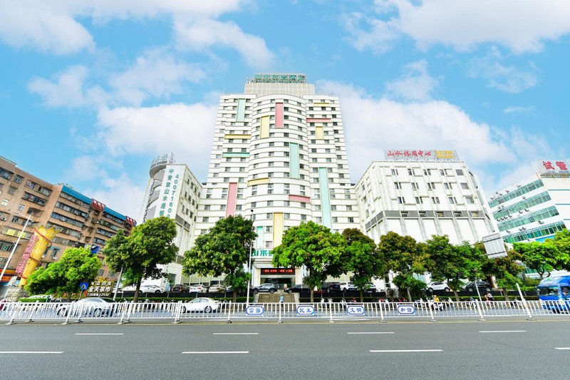 Shanshui Trends Hotel (Zhapqing Qixingyan West Gate) Over view