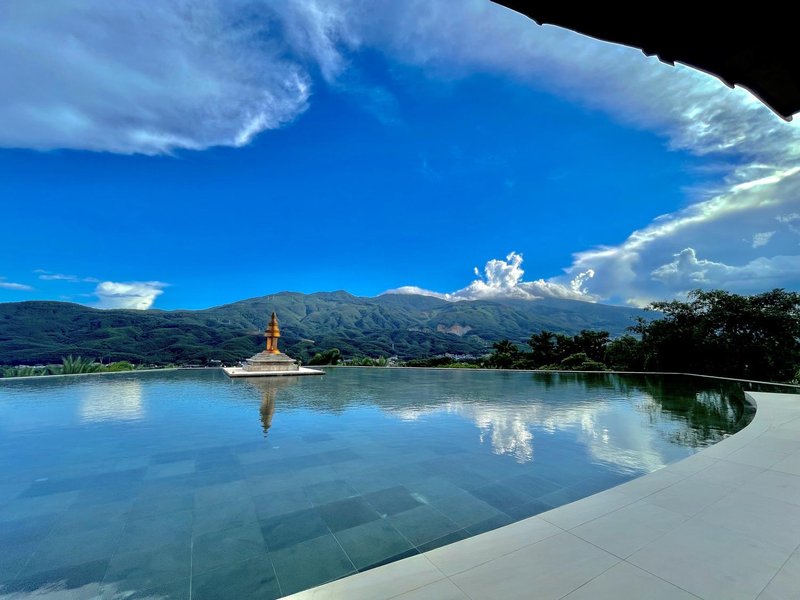 Xishuangbanna Hua Xian Shu Resort Hotel Over view