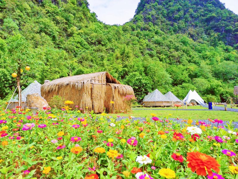 YINGQUANGU VOCATION HOTEL Over view