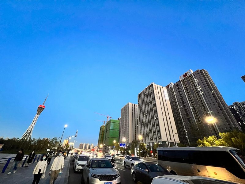 Xi'an Hotel (Zhengzhou Zhongyuan futia Qilihe subway station store) Over view