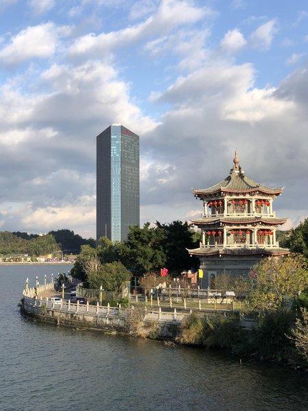 Bund Zhenpin ApartmentOver view