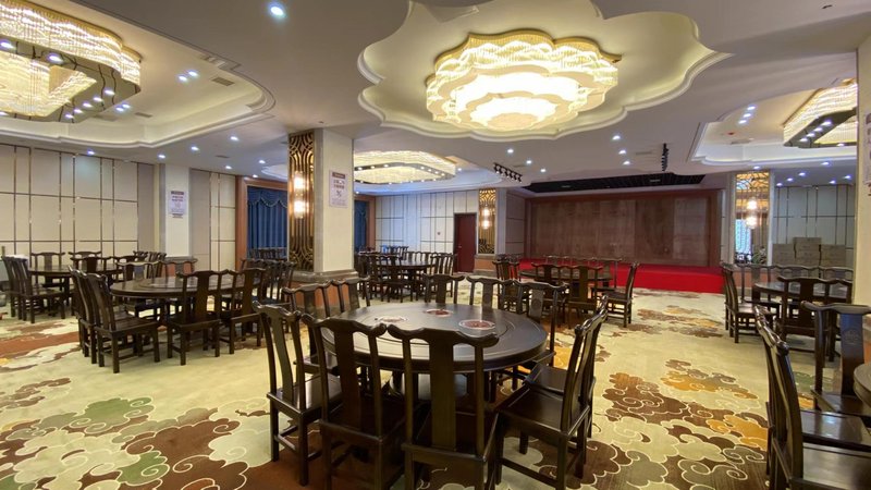 Royal Dragon Hotel Restaurant