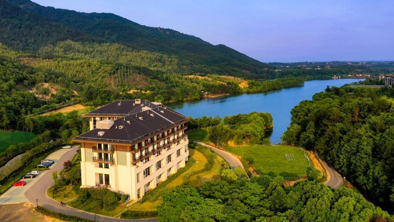 Zhongxiang Radisson Hot Spring HotelOver view