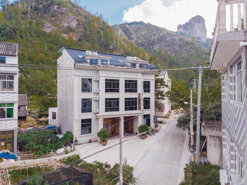 Yongjia Xiaoyan Mountain ResidueOver view