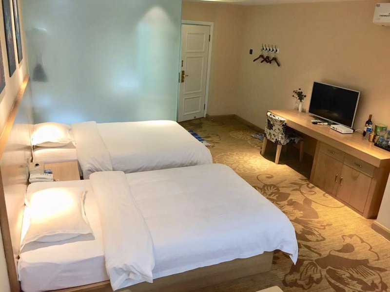 Blue Lake HotelGuest Room