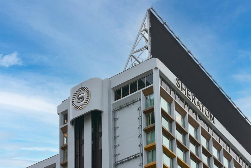 Sheraton Hong Kong Hotel & Towers Over view