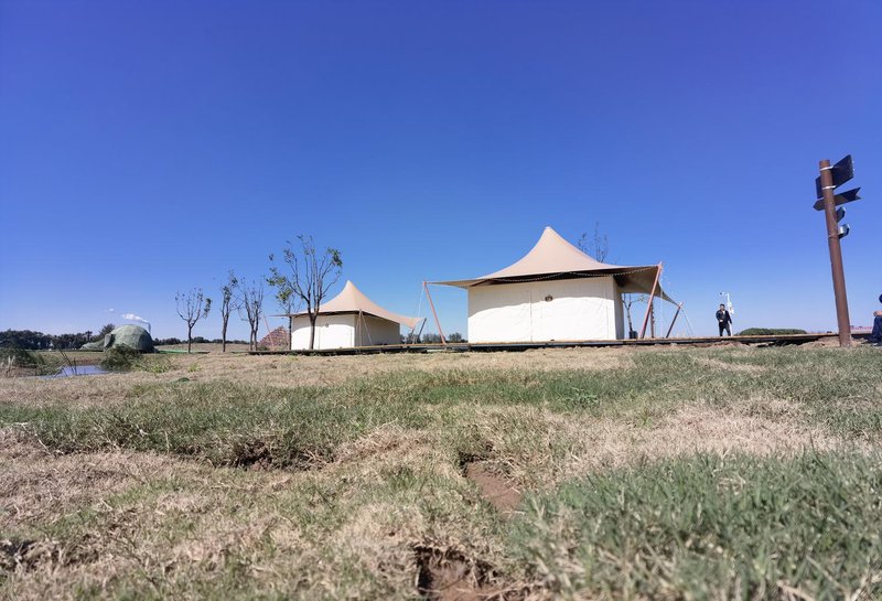 SHIYE ISLAND GRASSLAND Over view