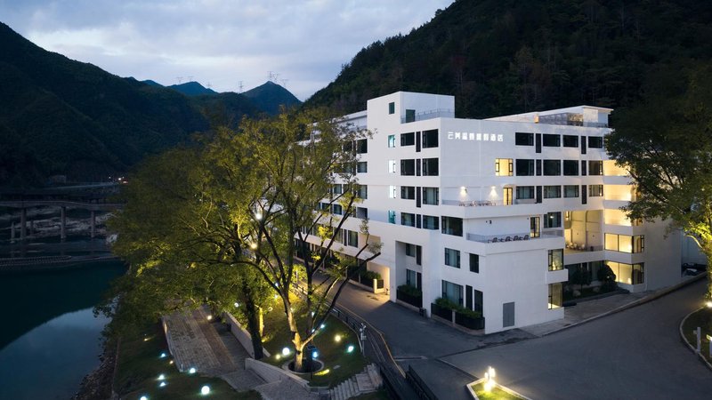 Nayun Yunyang Hot Spring Resort Hotel Over view