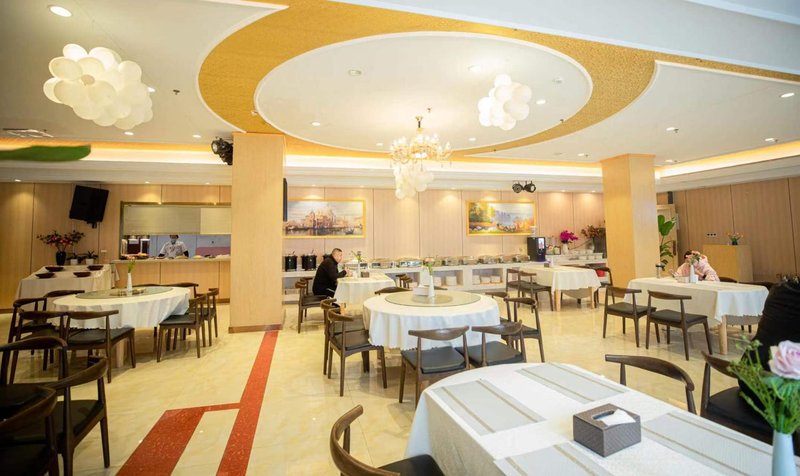 Vienna Hotel (Mengyin Yunmeng Road) Restaurant