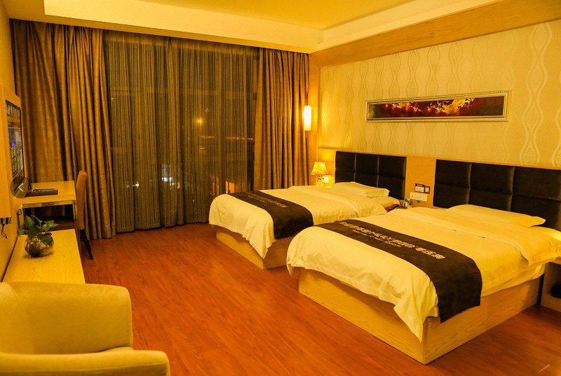 RONZON HOTELGuest Room