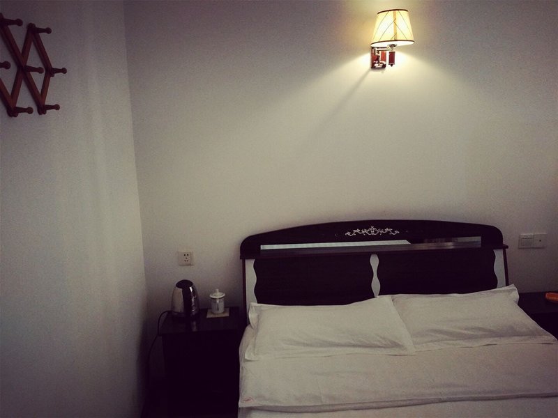 Longshun Business HostelGuest Room