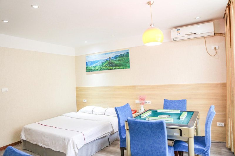 Longwan Holiday HotelGuest Room