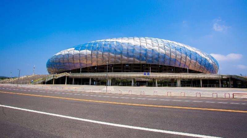 Crowne Plaza Dalian Sports Center Over view