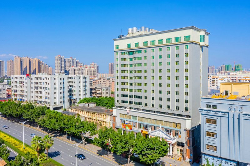 Vienna Classic Hotel (Huizhou Dahuxi) Over view