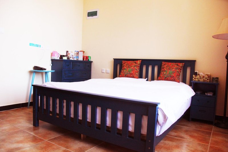 yuanfangyishulvju 客房