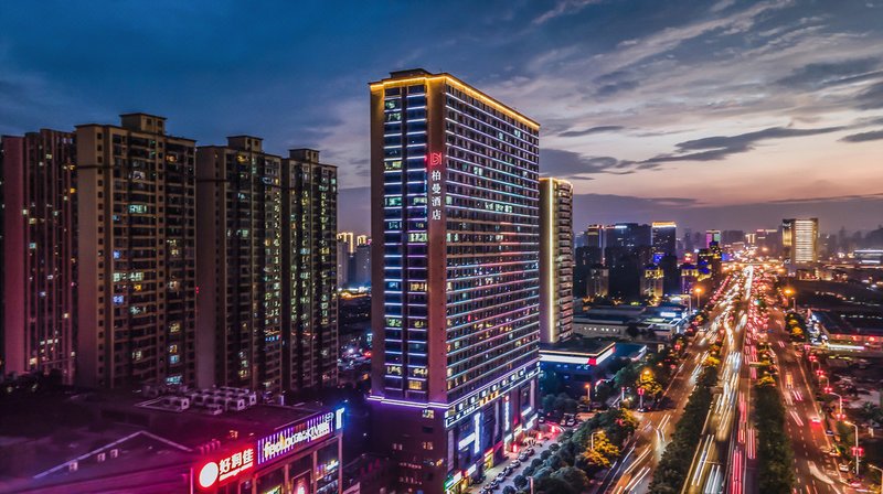 Shenggang Hotel Over view