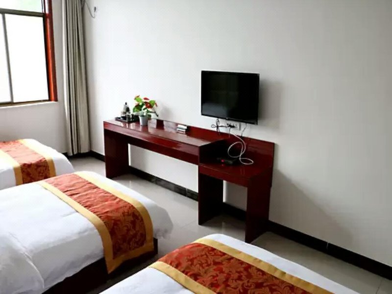 SHUN  XING  KE  ZHAN Guest Room