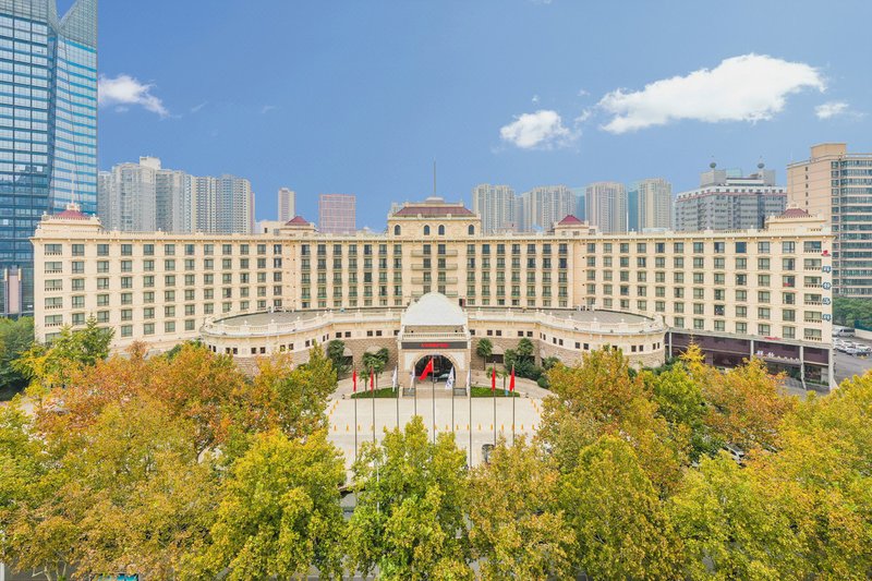 Jianguo Hotel ZhengzhouOver view